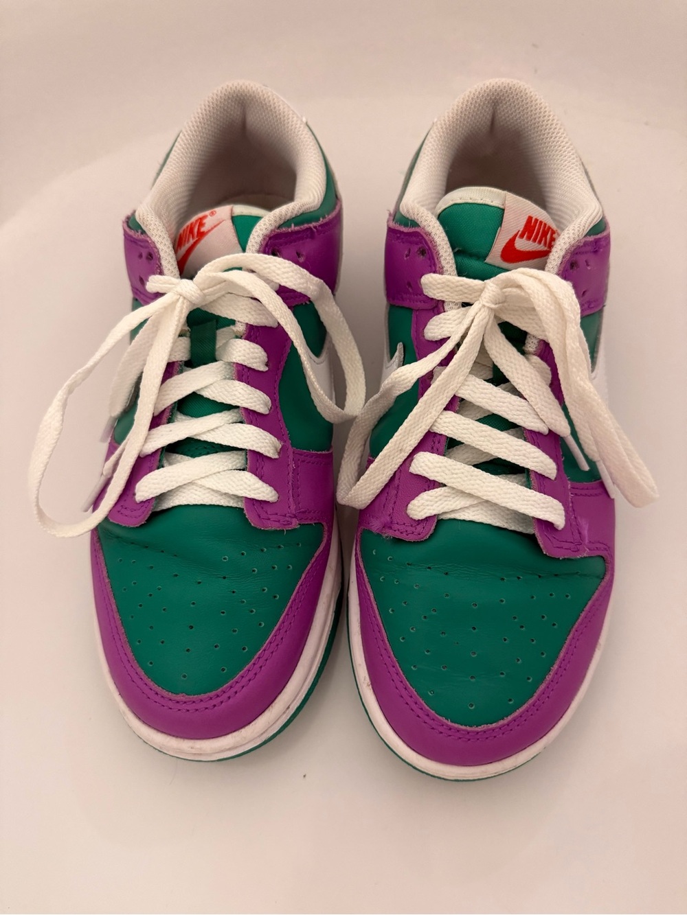 Nike Kids Low-Top Sneakers in Teal and Purple with White Laces